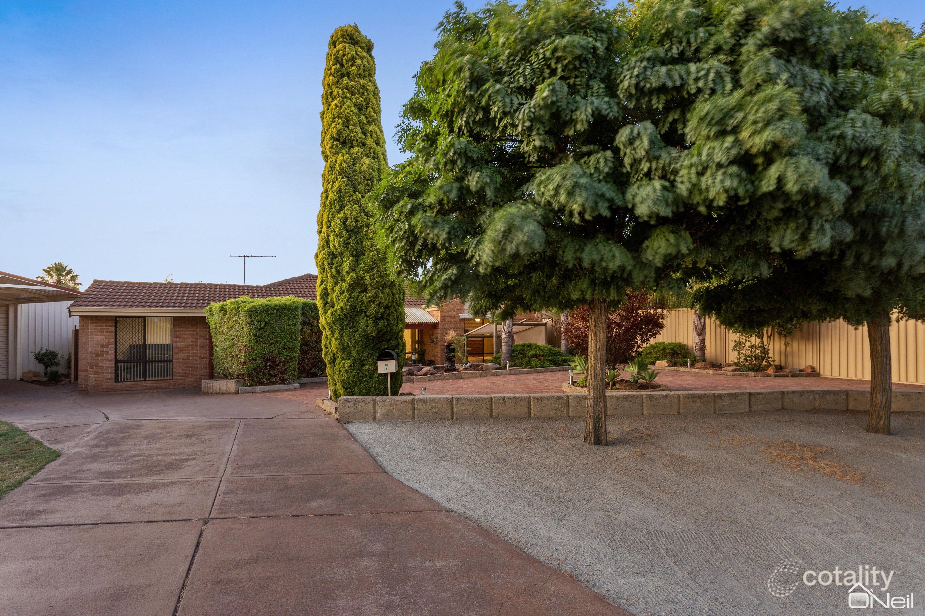 7 Fitzroy Ct, Gosnells, WA 6110