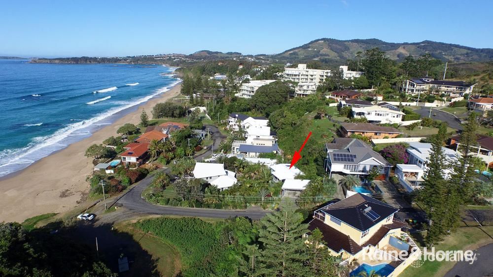 6a Emerald Ave, Sapphire Beach, NSW 2450