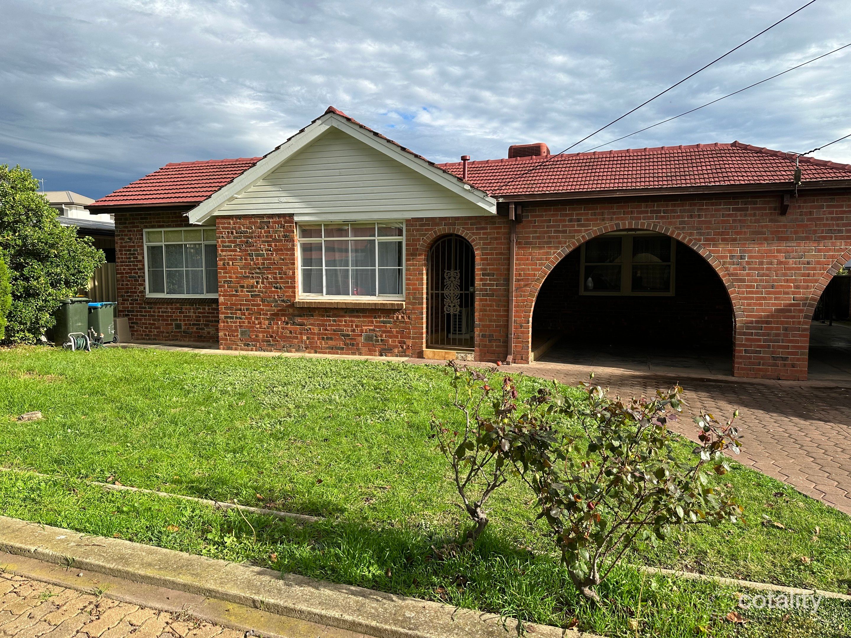17 Yandra St, Vale Park, SA 5081