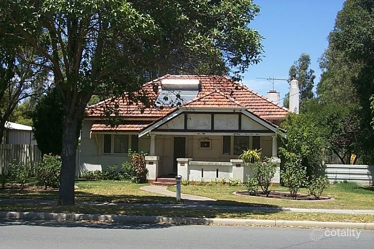69 Kenwick Rd, Kenwick, WA 6107