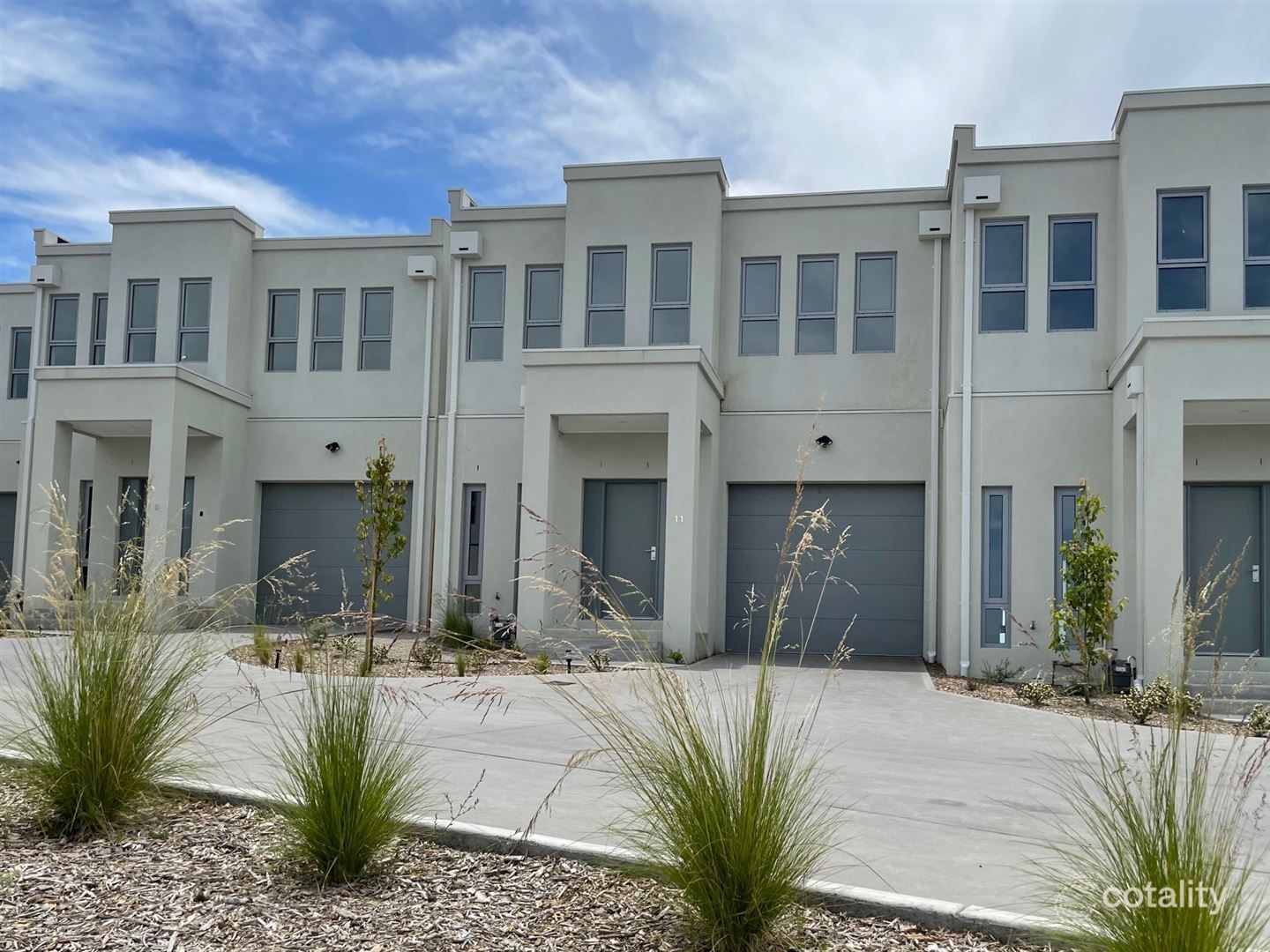 11 Temora Rise, Berwick, VIC 3806