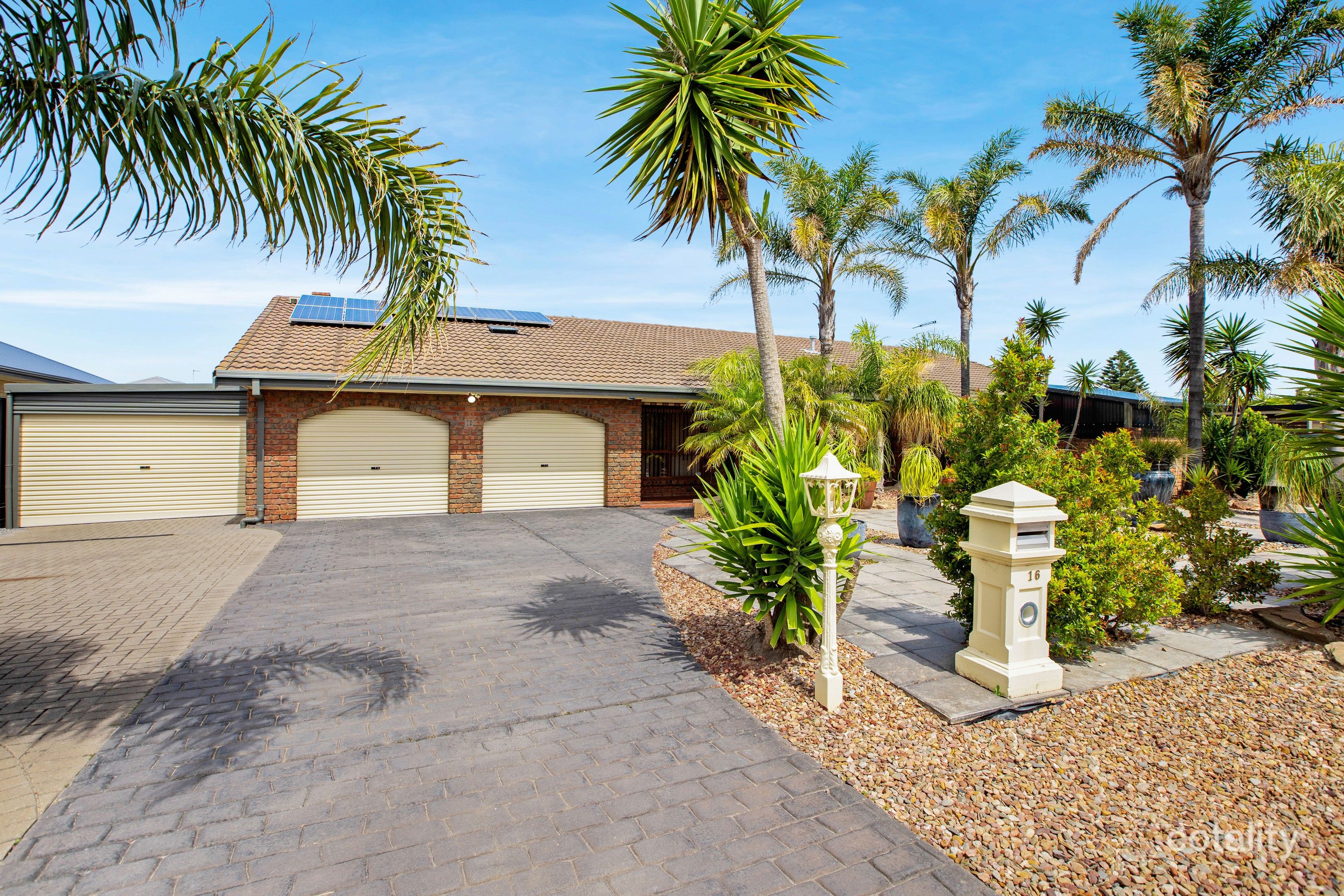 16 Carlson Dr, North Haven, SA 5018