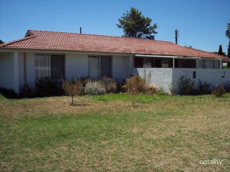 1 Jacksonia Cl, Pinjarra, WA 6208