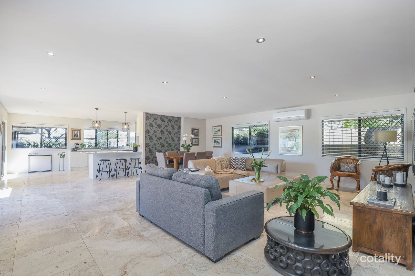 56 Boomerang Cres, Bundall, QLD 4217