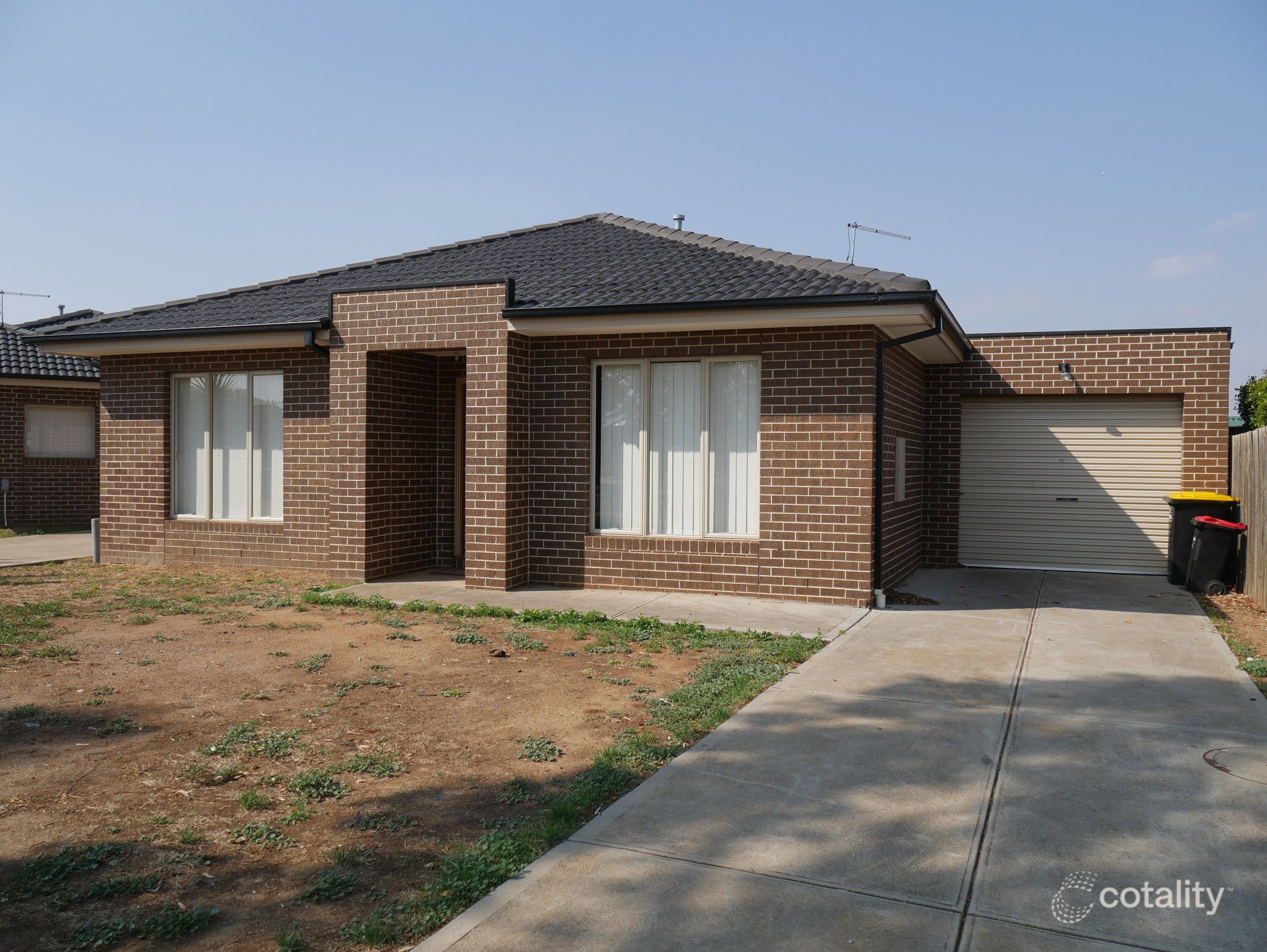 1/13 Bronton Cl, Kurunjang, VIC 3337