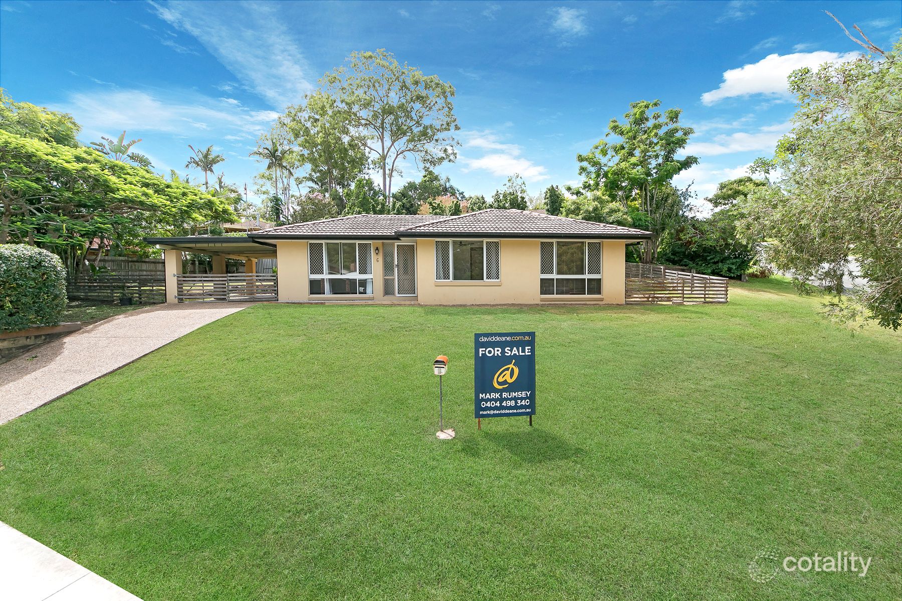 1 Cowal Ct, Petrie, QLD 4502