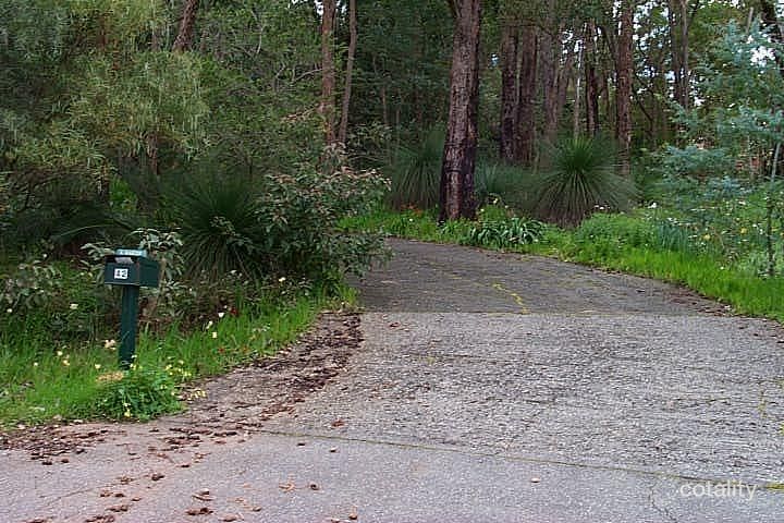 38 Mackie Rd, Roleystone, WA 6111