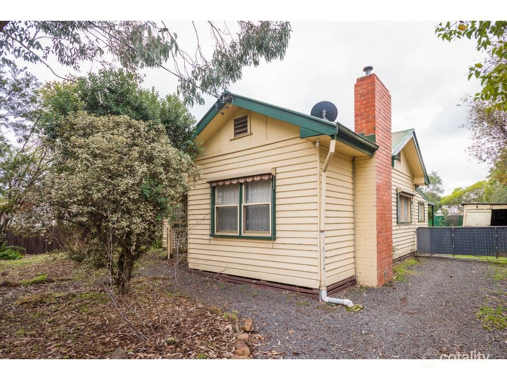 32 Rowe St, Euroa, VIC 3666