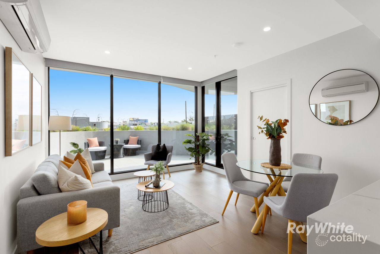 106/1060 Dandenong Rd, Carnegie, VIC 3163