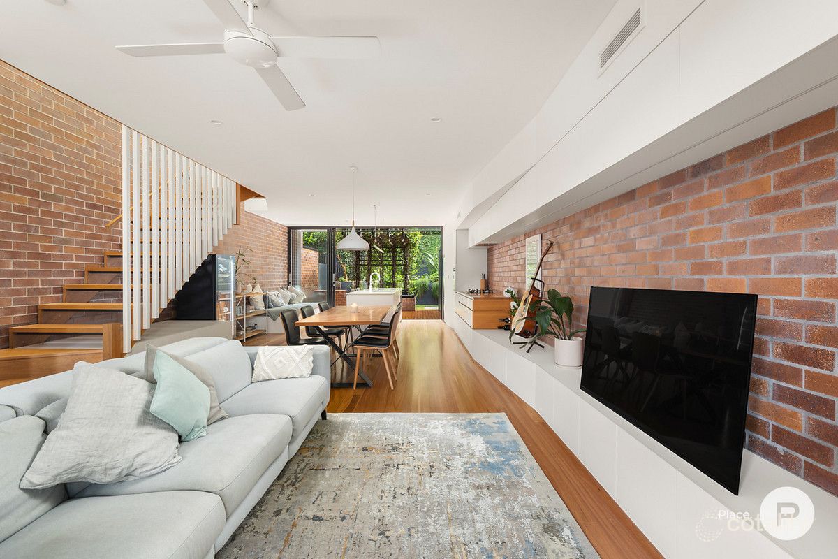 2/12 Longfellow St, Norman Park, QLD 4170