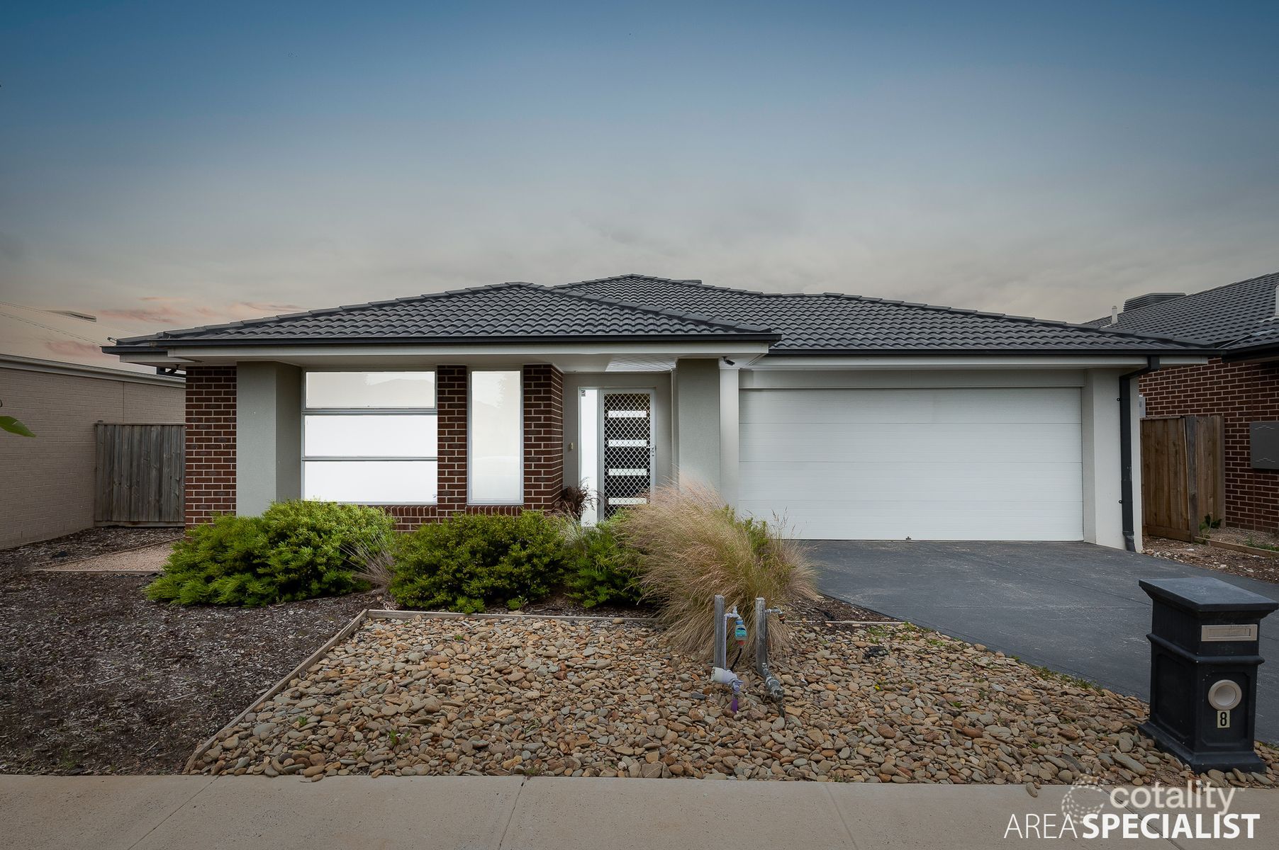 8 Wongabeena Gr, Werribee, VIC 3030