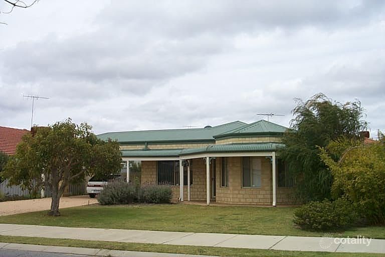 33 Balladong Loop, Carramar, WA 6031
