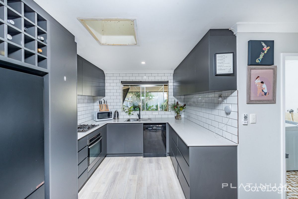 6b Stocker Ct, Craigie, WA 6025