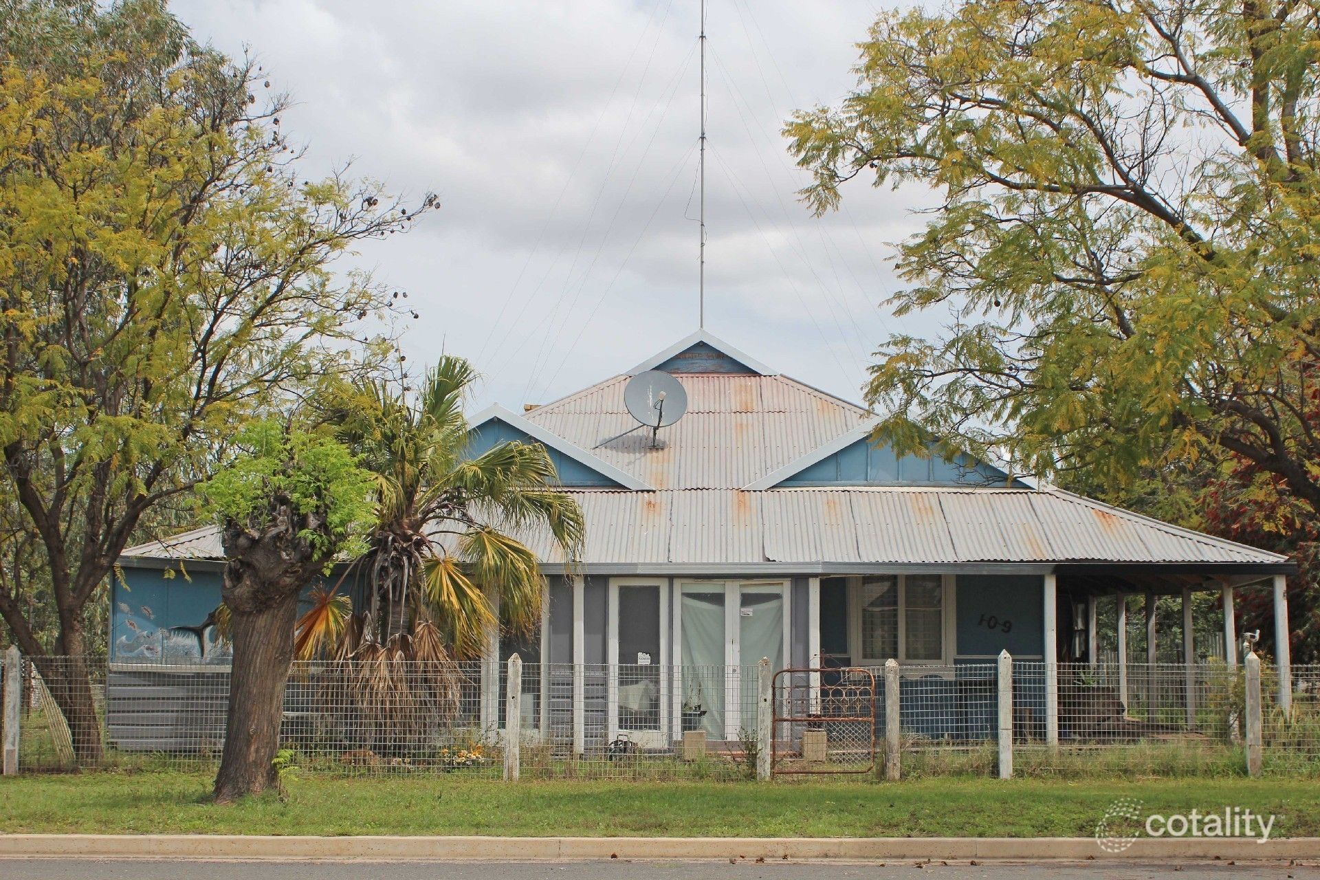 109-111 Bathurst St, Brewarrina, NSW 2839