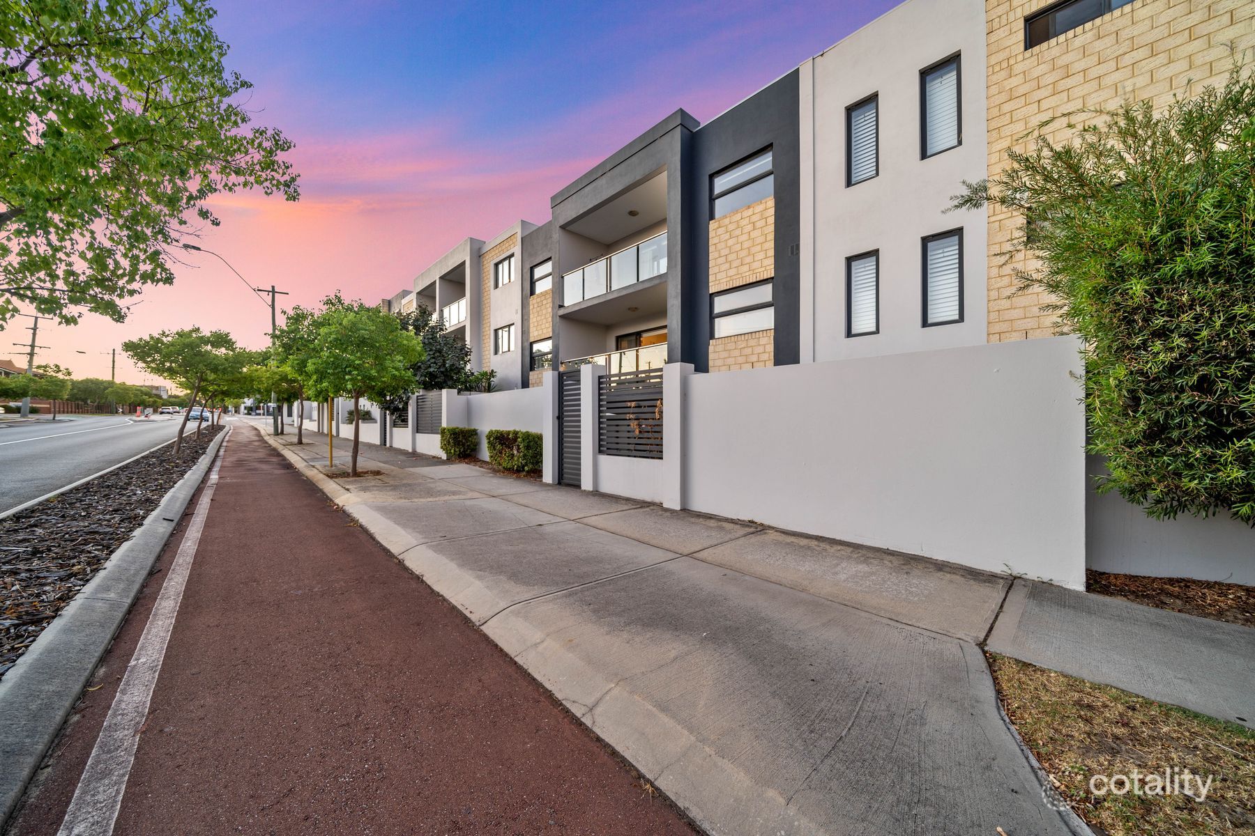 17/1 Dunedin St, Mount Hawthorn, WA 6016