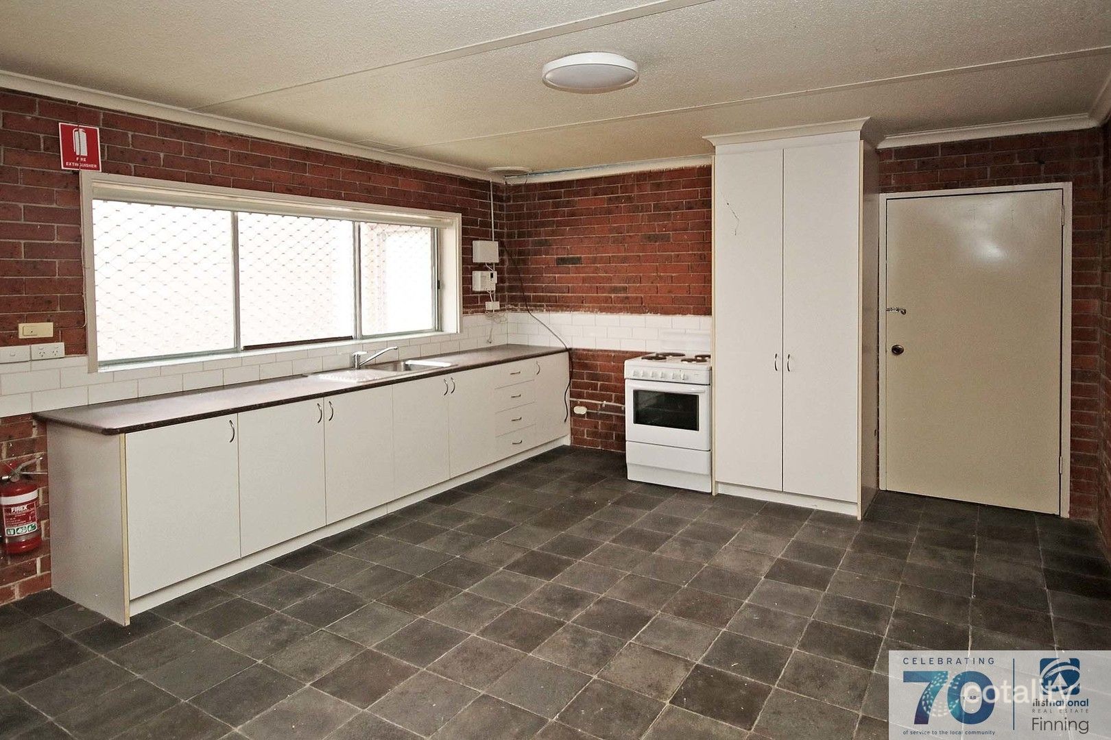 15 Camms Rd, Cranbourne, VIC 3977