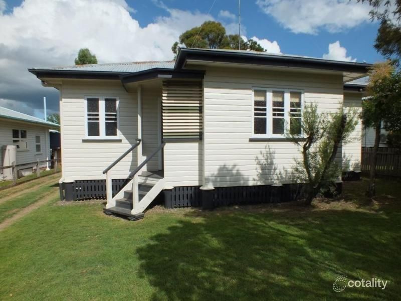 20 Wilga Ave, Warwick, QLD 4370