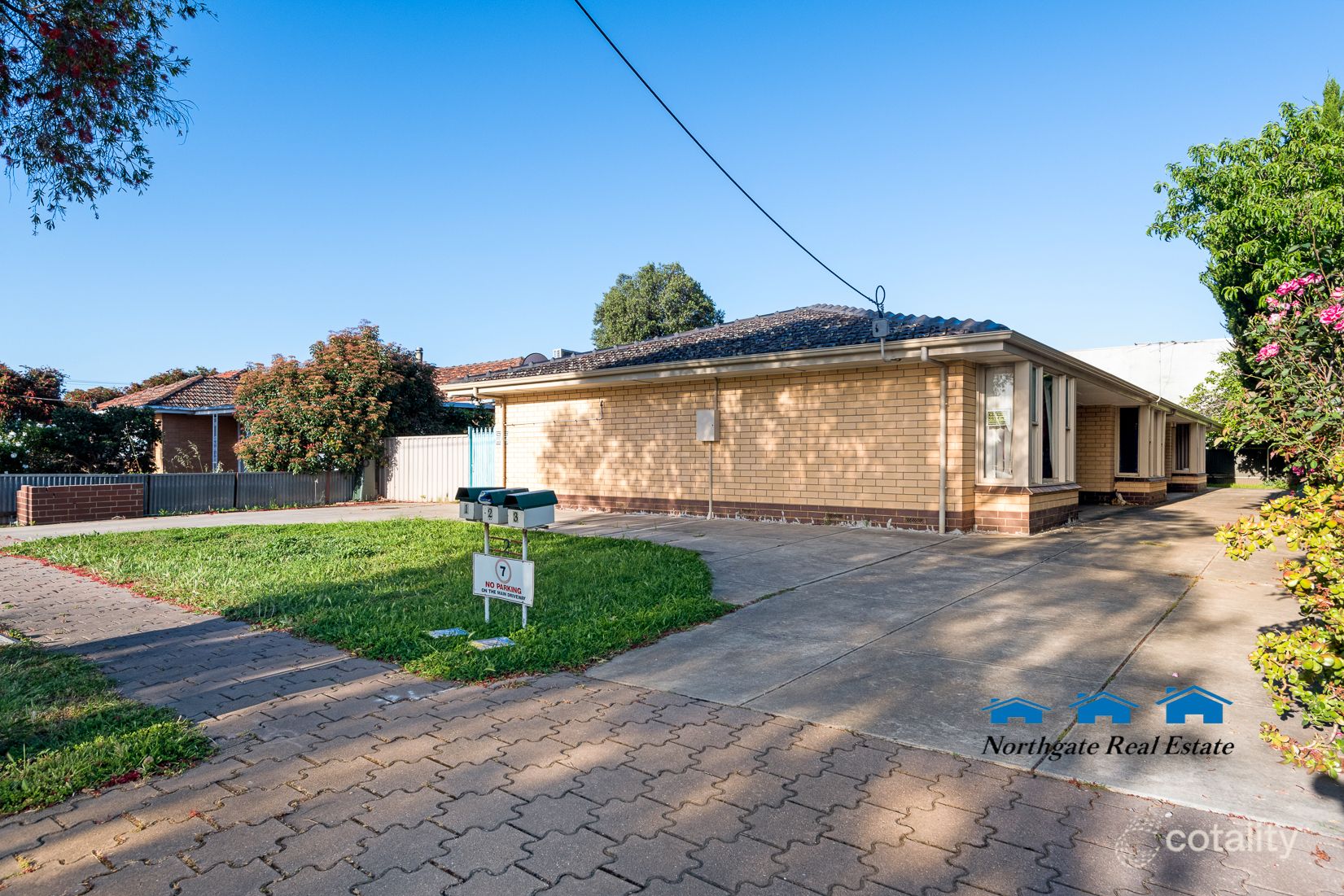 1/2 Birdwood Rd, Greenacres, SA 5086