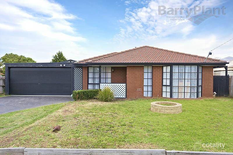 43 Kurunjang Dr, Kurunjang, VIC 3337