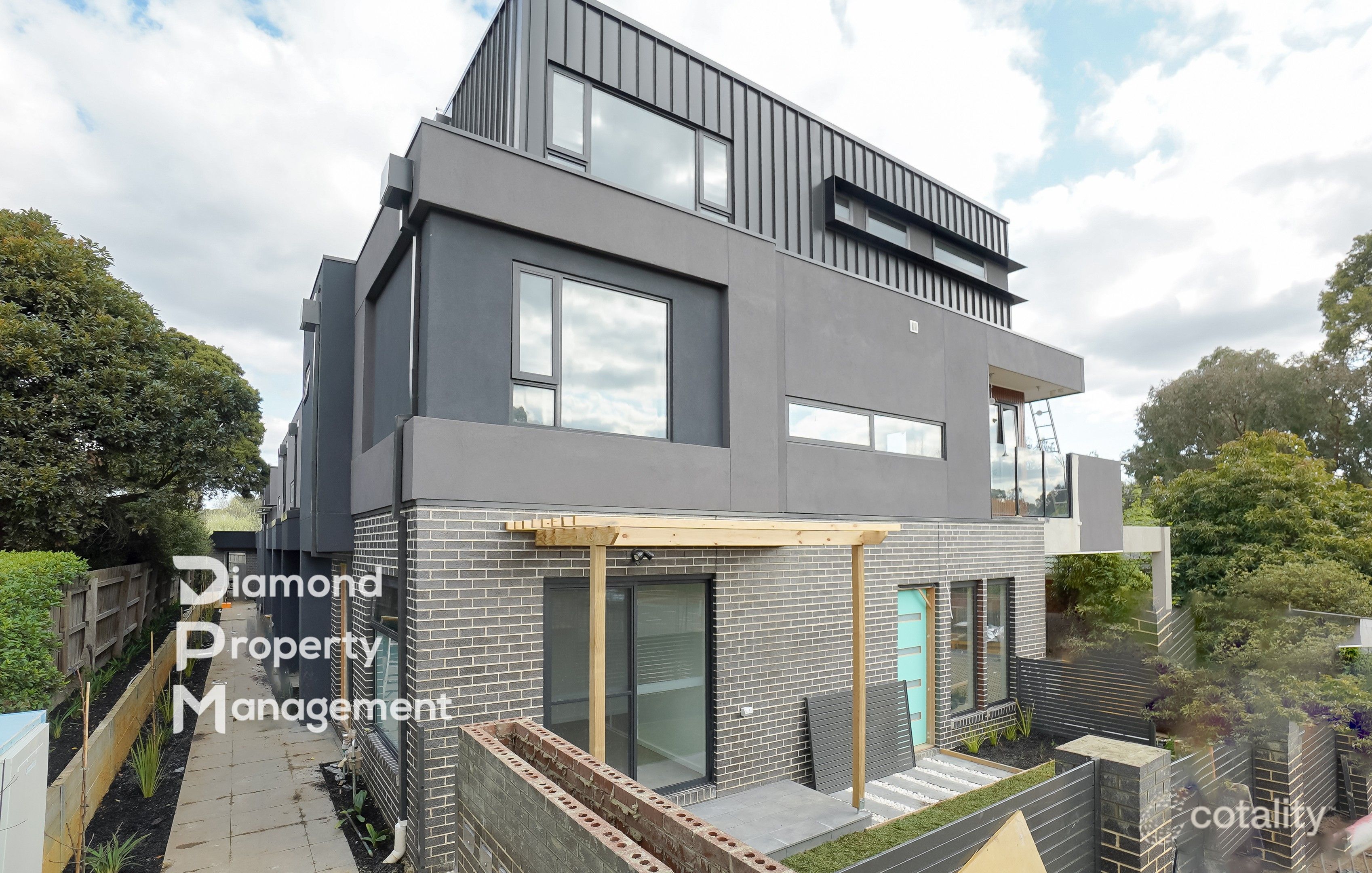 4/74 Whitehorse Rd, Blackburn, VIC 3130