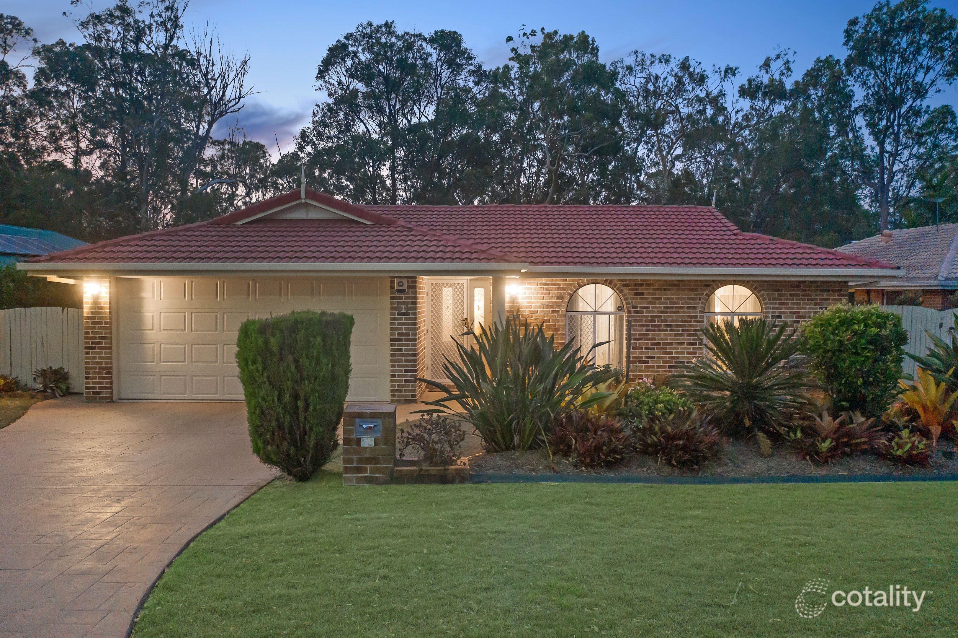 51 Saint James Cct, Heritage Park, QLD 4118