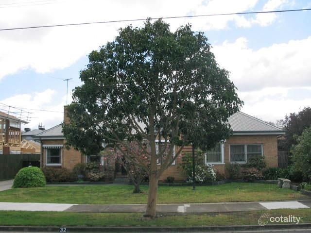 32 Dublin Ave, Strathmore, VIC 3041