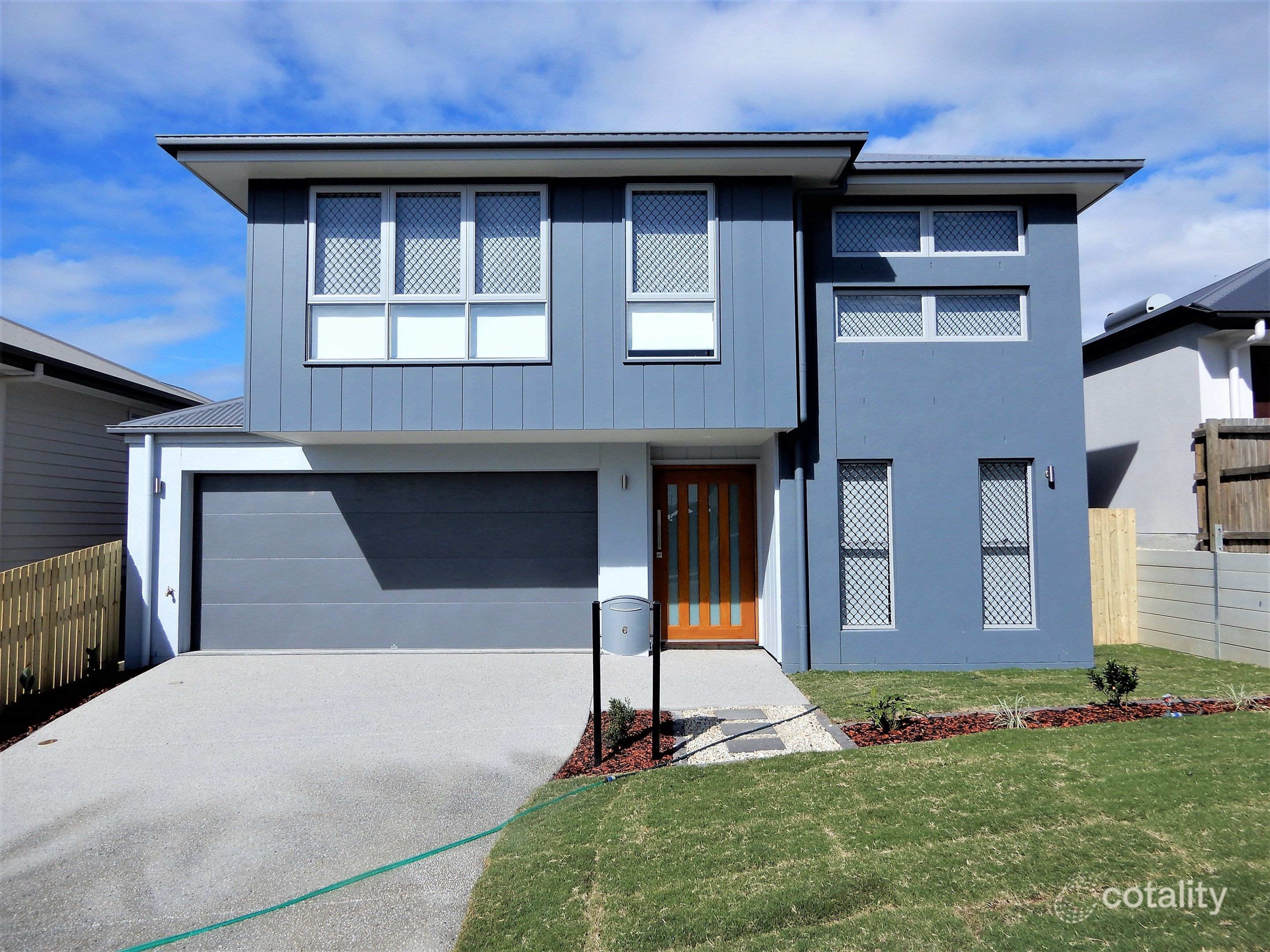 6 Islay St, Spring Mountain, QLD 4300