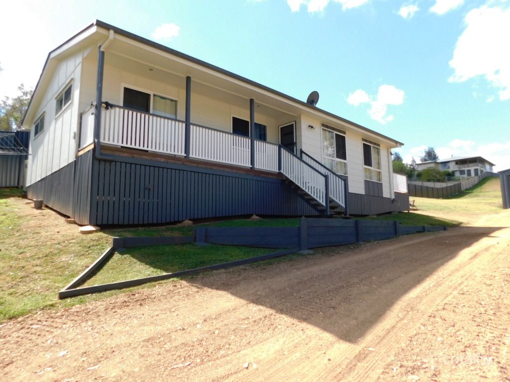 20 Hospital Tce, Nanango, QLD 4615