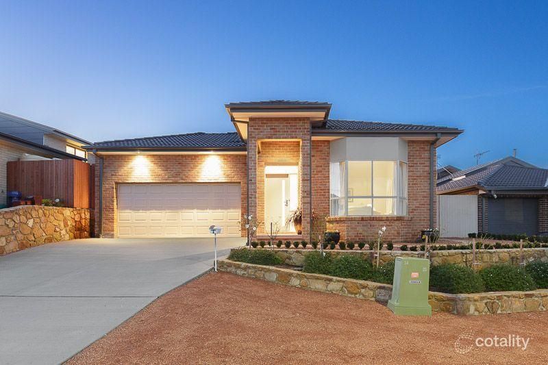 8 Powley St, Casey, ACT 2913