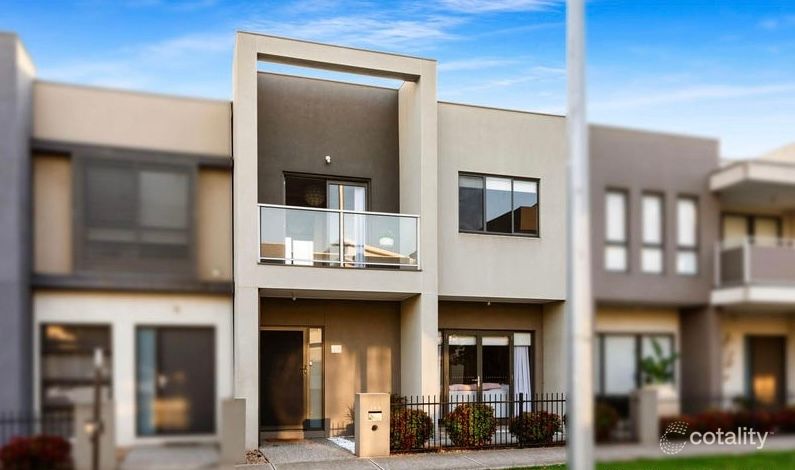 143 The Esplanade, Caroline Springs, VIC 3023