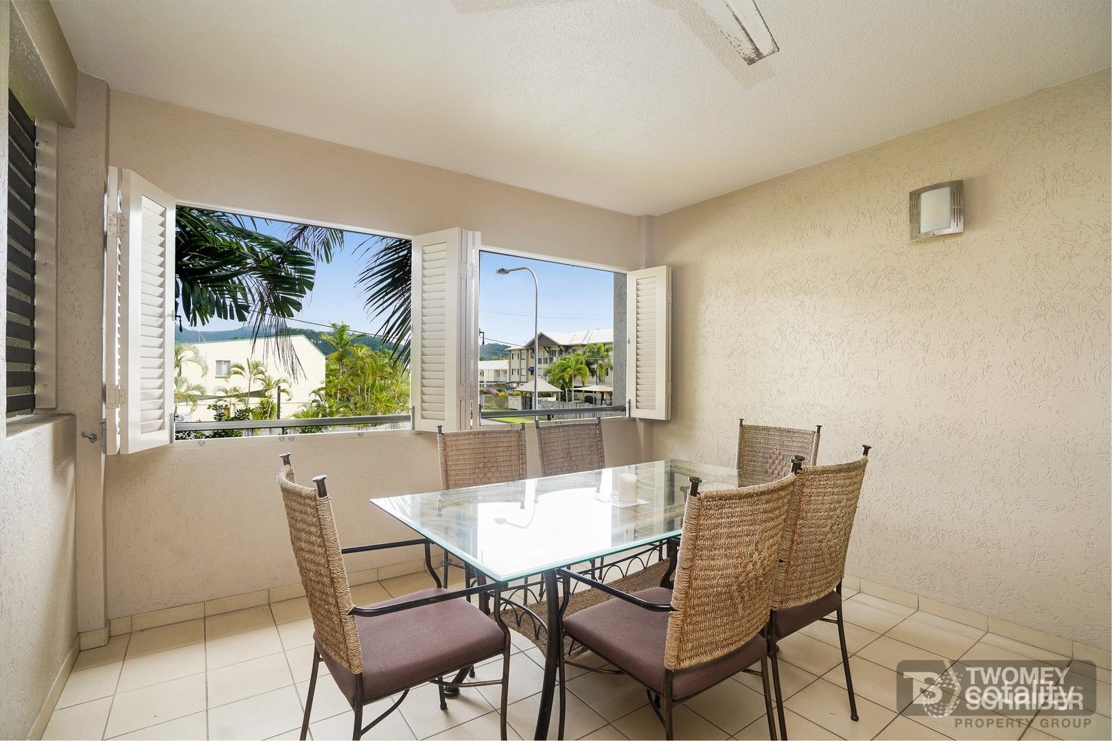 105/2-8 Centenary Cl, Manoora, QLD 4870