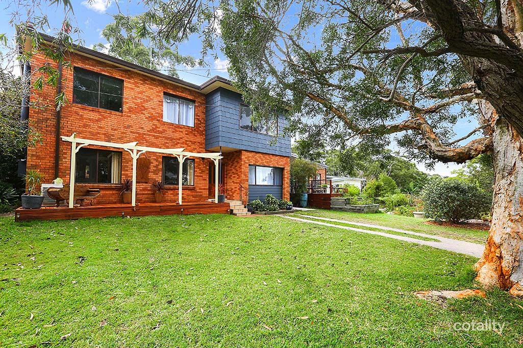 23 Serpentine Rd, Gymea, NSW 2227