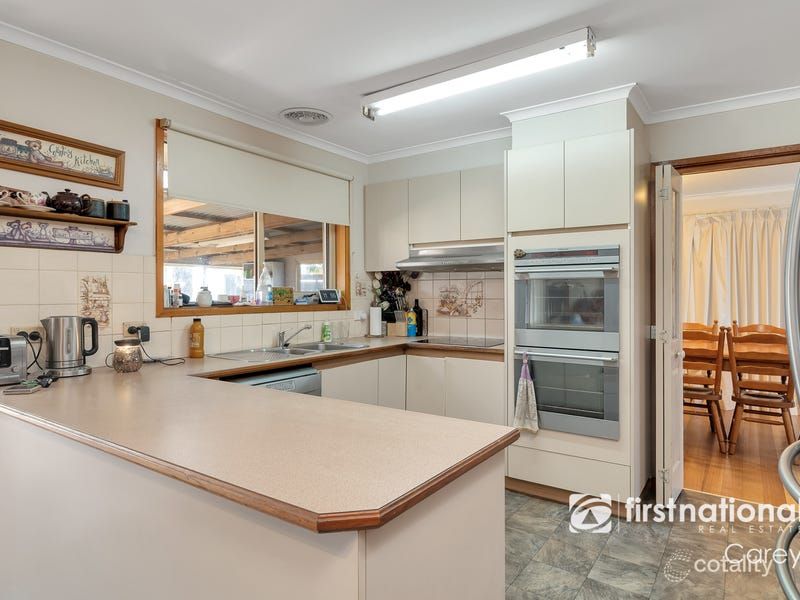 30 Coonawarra Dr, Avalon, VIC 3212