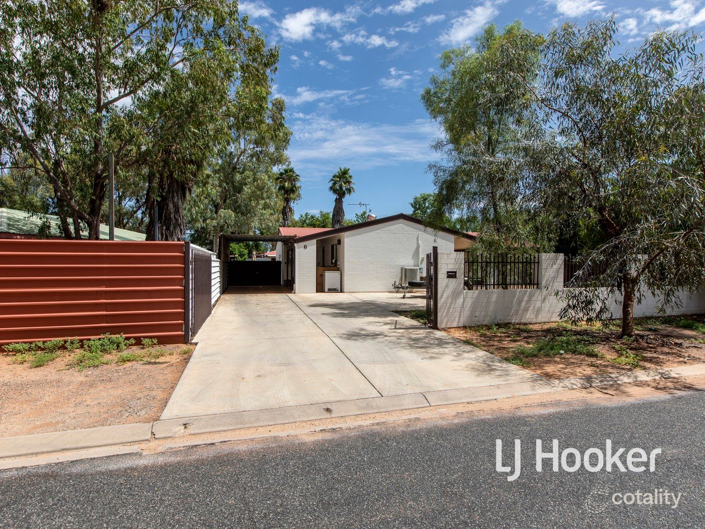 6 Glass Ct, Sadadeen, NT 0870