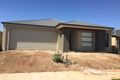Property photo of 82 Bandicoot Loop Tarneit VIC 3029