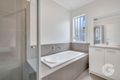 Property photo of 6 Chambers Crescent Cranbourne North VIC 3977