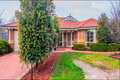 Property photo of 8 Spring Water Crescent Cranbourne VIC 3977