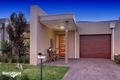 Property photo of 16 Cockatiel Circuit Craigieburn VIC 3064