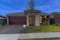 Property photo of 19 Brickwood Circuit Craigieburn VIC 3064