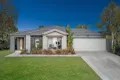 Property photo of 20 Lucerne Circuit Pakenham VIC 3810