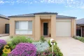 Property photo of 10 Viewmont Avenue Craigieburn VIC 3064