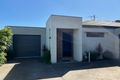 Property photo of 2/24 Willow Avenue St Albans VIC 3021