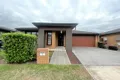 Property photo of 7 Harding Close Ropes Crossing NSW 2760