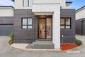 Property photo of 2/4 Aurisch Avenue Glen Waverley VIC 3150