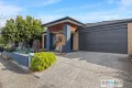 Property photo of 9 Stoneleigh Road Cranbourne North VIC 3977