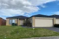 Property photo of 77 Baden Powell Drive Tarneit VIC 3029