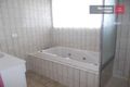 Property photo of 31 Aylesbury Crescent Gladstone Park VIC 3043