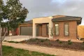 Property photo of 5 Canopy Way Werribee VIC 3030