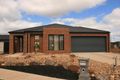 Property photo of 19 Murrumbidgee Street Manor Lakes VIC 3024