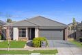 Property photo of 16 Rowling Street Fraser Rise VIC 3336